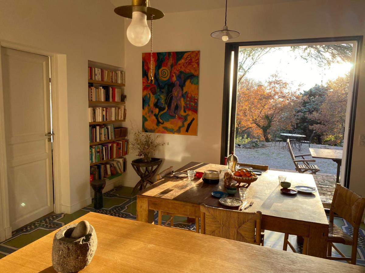 La Maison De Mado Et Sa Cabane Dans Les Arbres Plan d'Aups Exterior photo